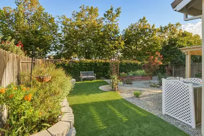 7416 Foxburgh, Elk Grove, CA 95757 - Photo 34