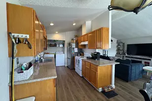 8252 Cottonfield Way, Sacramento, CA 95828 - Photo 4