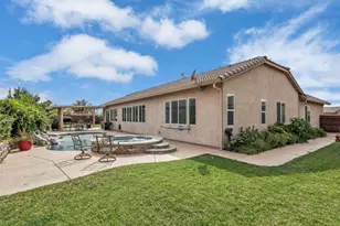 1082 Gehrig Ct, Galt, CA 95632 - Photo 6