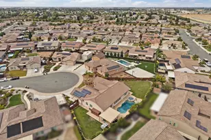 1082 Gehrig Ct, Galt, CA 95632 - Photo 2