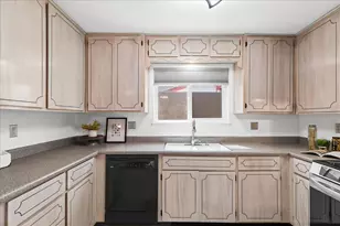 800 W Union Ave, Modesto, CA 95356 - Photo 18