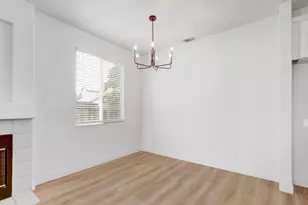 8228 Woods Edge Ln, Elk Grove, CA 95758 - Photo 10