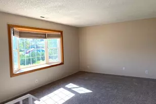 2985 Redwood Dr, Merced, CA 95340 - Photo 4