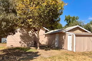 1218 R St, Newman, CA 95360 - Photo 10