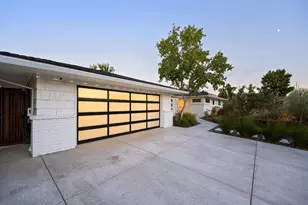 2830 Walton Way, Sacramento, CA 95821 - Photo 2