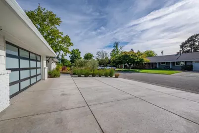 2830 Walton Way, Sacramento, CA 95821 - Photo 50