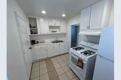 2517 E Harding Way, Stockton, CA 95205 - Photo 8