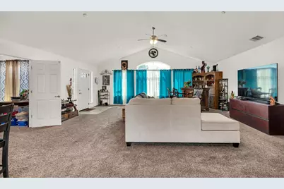 17225 Custer Avenue, Dos Palos, CA 93620 - Photo 8