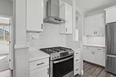 8427 Serio Way, Elk Grove, CA 95758 - Photo 18