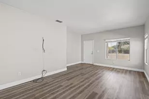 8427 Serio Way, Elk Grove, CA 95758 - Photo 4