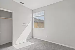 8427 Serio Way, Elk Grove, CA 95758 - Photo 40