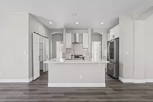 8427 Serio Way, Elk Grove, CA 95758 - Photo 16