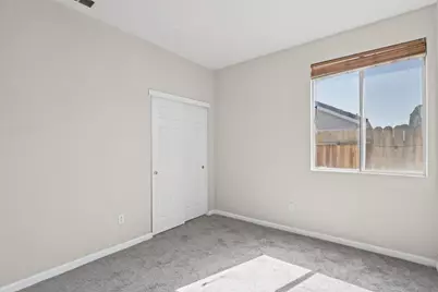 8427 Serio Way, Elk Grove, CA 95758 - Photo 32