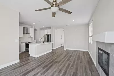 8427 Serio Way, Elk Grove, CA 95758 - Photo 12
