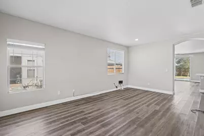 8427 Serio Way, Elk Grove, CA 95758 - Photo 6