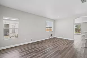 8427 Serio Way, Elk Grove, CA 95758 - Photo 6