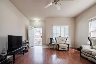 7250 Radha Dr, Sacramento, CA 95828 - Photo 2
