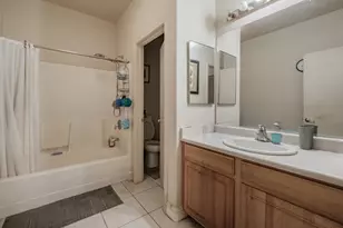 7250 Radha Dr, Sacramento, CA 95828 - Photo 20