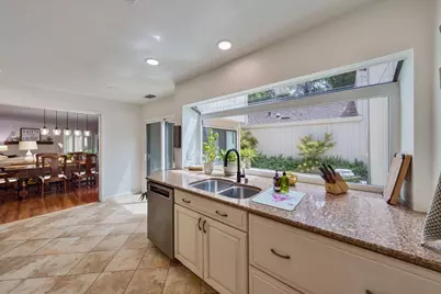 802 Dunbarton Circle, Sacramento, CA 95825 - Photo 10