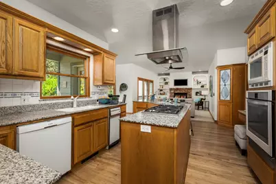 5790 Stanley Drive, Auburn, CA 95602 - Photo 16