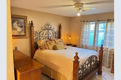 5900 Stone Bridge Lane, Bakersfield, CA 93313 - Photo 24