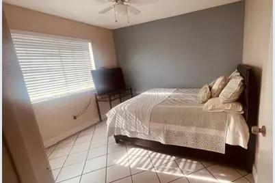 5900 Stone Bridge Lane, Bakersfield, CA 93313 - Photo 30