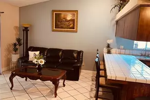 5900 Stone Bridge Ln, Bakersfield, CA 93313 - Photo 14