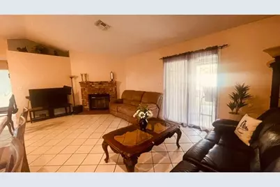 5900 Stone Bridge Lane, Bakersfield, CA 93313 - Photo 18