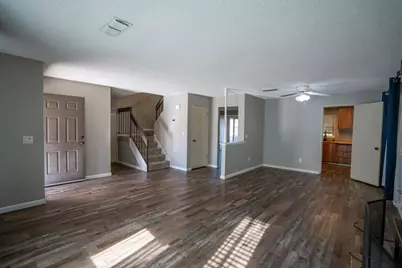 4221 Rosecrest Way, Sacramento, CA 95826 - Photo 6