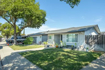 2705 Stoneridge Drive, Modesto, CA 95355 - Photo 2