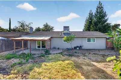 8616 Marlboro Ct, Stockton, CA 95210 - Photo 32