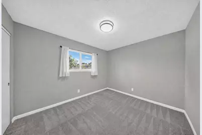 8616 Marlboro Ct, Stockton, CA 95210 - Photo 22