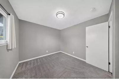 8616 Marlboro Ct, Stockton, CA 95210 - Photo 30
