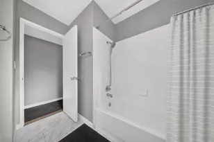 8616 Marlboro Ct, Stockton, CA 95210 - Photo 28