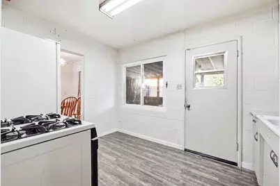 5241 59th Street, Sacramento, CA 95820 - Photo 18