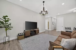 2104 Hudson Cove Dr, Roseville, CA 95747 - Photo 12