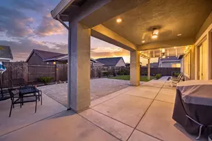2104 Hudson Cove Dr, Roseville, CA 95747 - Photo 4