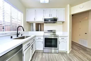 1168 Pebblewood Dr, Sacramento, CA 95833 - Photo 4