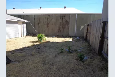 910 Calvados Avenue, Sacramento, CA 95815 - Photo 20