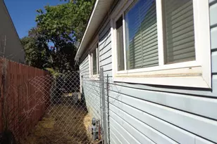 910 Calvados Ave, Sacramento, CA 95815 - Photo 18