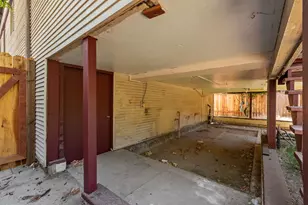 2710 D St, Sacramento, CA 95816 - Photo 34