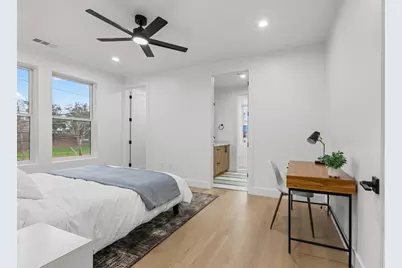 2821 Democracy Alley, Sacramento, CA 95816 - Photo 26