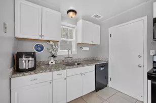 7600 25th Ave, Sacramento, CA 95820 - Photo 14