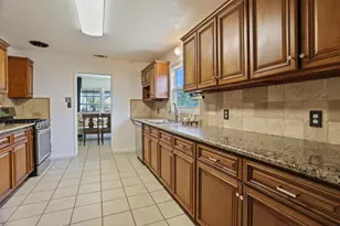 1315 S Lee Ave, Lodi, CA 95240 - Photo 24