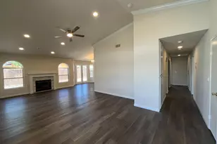 5326 E Meadowood Dr, Stockton, CA 95215 - Photo 4