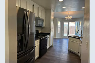 5326 E Meadowood Drive, Stockton, CA 95215 - Photo 10