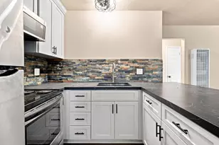 1707 W Swain Rd, Stockton, CA 95207 - Photo 16