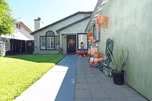 1902 Willert Dr, Turlock, CA 95380 - Photo 2