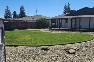 7811 Lorin Ave, Sacramento, CA 95828 - Photo 12