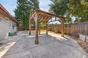 9224 Chianti Way, Elk Grove, CA 95624 - Photo 30